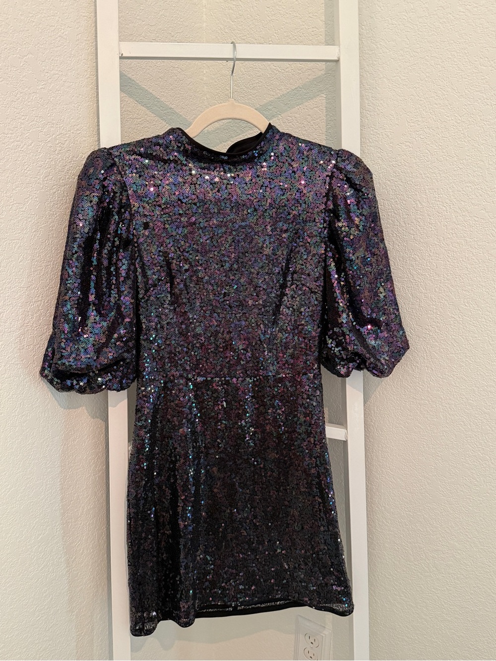 LUSH Iridescent Sequin Open-Back Puff-Sleeve Mini Dress Size Small